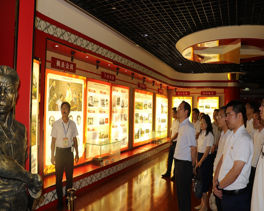 1720598091135179.jpg 圖2:展廳參觀(guān).JPG